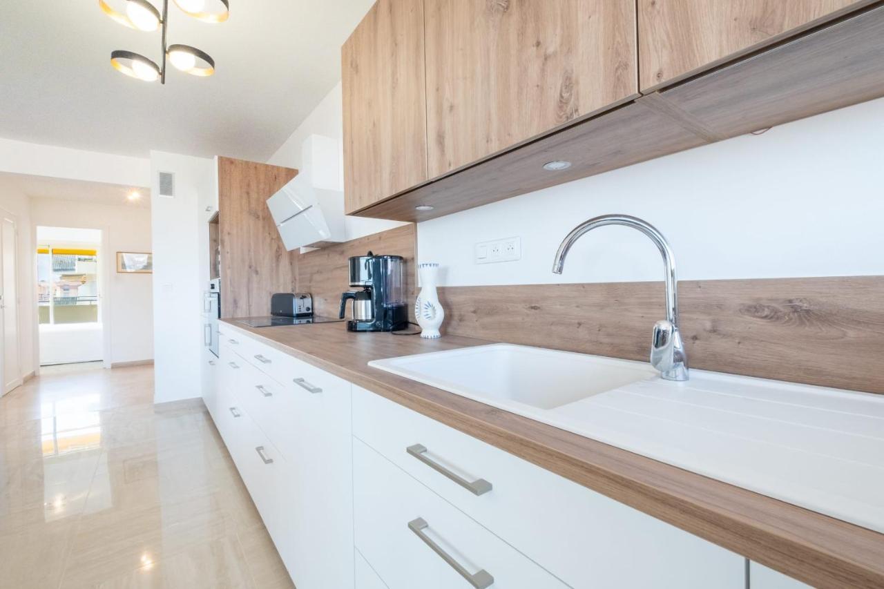3-br Near Downtown Sea View Parking Cannes